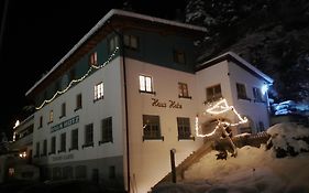 Haus Hotz